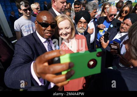 PA REVIEW OF THE YEAR 2022 File photo dated 06/08/22 - Liz Truss at an event at Solihull Moors FC, as part of the campaign to be leader of the Conservative Party and the next prime minister. Issue date: Tuesday December 20, 2022. Stock Photo