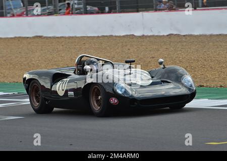 Steve Seaman, Lola T70 Mk2 Spyder, Yokohama Trophy for Masters Sports Car Legends, a 50 minute race with cars that competed from 1962 to 1974, an opti Stock Photo