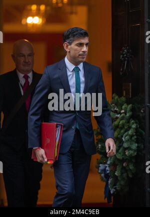 London, England, UK. 20th Dec, 2022. UK Prime Minister RISHI SUNAK leaves 10 Downing Street ahead of appearing in front of House of Commons Liaison Committee. (Credit Image: © Tayfun Salci/ZUMA Press Wire) Stock Photo