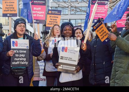 London, UK. 20th December 2022. Nurses and Royal College of Nursing members staged a demonstration at the picket line outside St Thomas’ Hospital on the second day of the first UK nurse strike in NHS history. Thousands of nurses across the country are on strike in a dispute over pay. Stock Photo