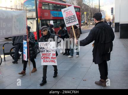 UCLH, London, UK. 20th Dec 2022. Rally and march from UCLH, Euston road in solidarity with the nurses strike and the NHS. Credit: Matthew Chattle/Alamy Live Newsnursing Stock Photo