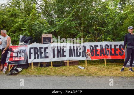 Huntingdon, United Kingdom. 1st August 2021. Camp Beagle.  Animal welfare activists gathered outside the MBR Acres beagle breeding site to demand the release of 2000 beagles which are being reared for use in animal experiments. Dozens of activists have also set up long-term camping outside the site to pressure the company to release the dogs and close the facilities. Stock Photo