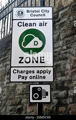 Bristol city council clean air zone warning sign on entering zone, charges apply, pay online, UK Stock Photo