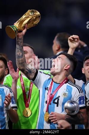 Lusail Iconic Stadium, Lusail, Qatar. 18th Dec, 2022. FIFA World Cup  Football Final Argentina versus France; Alexis Mac Allister of Argentina  lifts the world cup trophy Credit: Action Plus Sports/Alamy Live News
