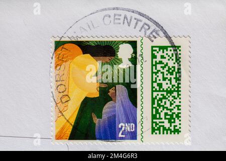 2nd class Christmas stamp stuck on envelope - stamp barcoded, stamp barcode UK 2022 Stock Photo