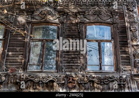 Detail woodwork, Old wooden house, Tomsk, Tomsk Oblast, Russia Stock Photo