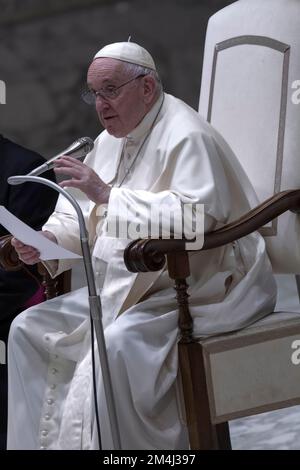 Vatican City, Vatican, 21 december 2022. Pope Francis during his weekly ...