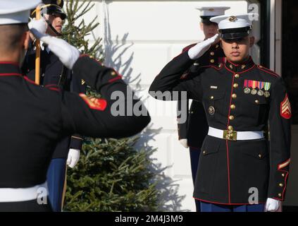 Washington, United States. 21st Dec, 2022. A military honor guard prepares for the arrival of President Volodymyr Zelensky of Ukraine on the South Lawn of the White House for a meeting with President Joe Biden in Washington, DC on Wednesday, December 21, 2022. Zelensky will also hold a news conference with Biden and address a joint session of Congress on his one-day visit. Photo by Pat Benic/UPI Credit: UPI/Alamy Live News Stock Photo