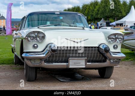 Classic car Cadillac Eldorado Brougham, USA 1958, V8 cylinder, 5. 981 ccm, 285 hp, automatic, 2. 230 kg, 190 km h, white, Classic Gala, International Stock Photo