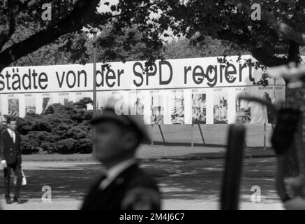 Election campaign for the 1966 federal election of the parties, associations and counter-movements in the Ruhr area 1966. SPD, GER, Germany Stock Photo