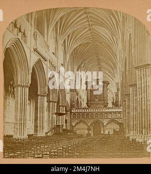 1880 ca , DEVON , ENGLAND , GREAT BRITAIN : EXETER . Interior of the  CATHEDRAL , founded in 1050 , The Nave . Photo 3D stereo, by Unknown photographer . -  GRAND BRETAGNA  - VIEW - FOTO STORICHE - HISTORY - GEOGRAFIA - GEOGRAPHY  - ARCHITETTURA - ARCHITECTURE  - STILE GOTICO - GOTHIC STYLE - CATTEDRALE - CHURCH - CHIESA - OTTOCENTO - 800's - '800 - RELIGIONE - RELIGION - ART - ARTE ---- Archivio GBB Stock Photo