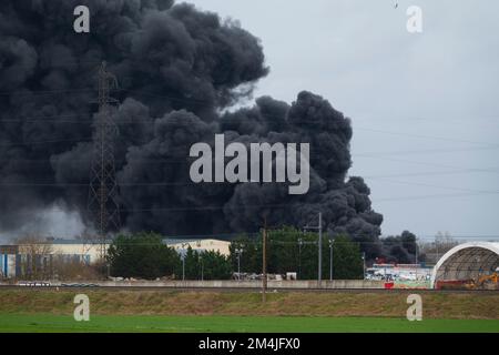 France, Loiret (45), Chaingy, Les Pierrelets industrial zone, fire at the company Soparco, specializing in plastics, the 18/2/2022 Stock Photo