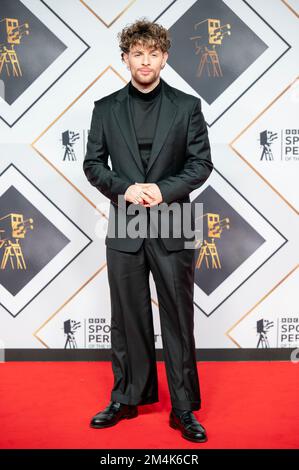 Manchester, UK. 21st December 2022. Tom Grennan  arrives on the red carpet at the BBC Sports Personality of The Year awards 2022 . 2022-12-21. Credit:  Gary Mather/Alamy Live News Stock Photo