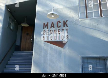 Hollywood, California, USA. 21st December, 2016. Singer Michael Mowgli ...