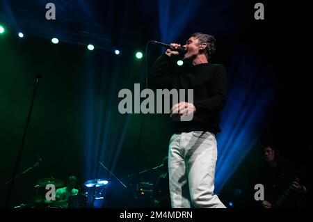 Glasgow, Scotland, 21th December 2022, Roddy Woomble of Idlewild performing at the 02 Academy Glasgow on the 21th December 2022 Stock Photo