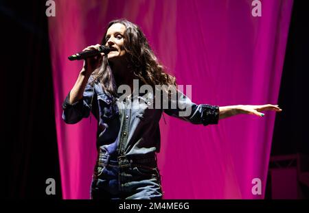 Edele Lynch of B Witched performing at the OVO Hydro Glasgow on the 19th December 2022 Stock Photo