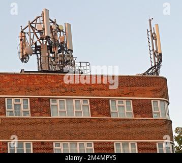 Downs Court 1930s residential housing block, Concrete Frame construction, social housing project,Amhurst Rd, Lower Clapton, London E8 1AU Stock Photo