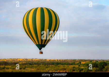 Hot air balloon over the Serengeti National Park in Tanzania Stock Photo