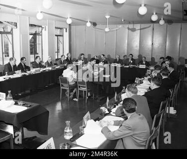 OEEC Foor and Agriculture Committee Meeting. Photographs of Marshall Plan Programs, Exhibits, and Personnel Stock Photo