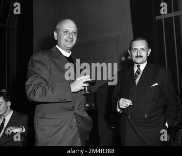 Fulbright Students, American Student Center. Photographs of Marshall