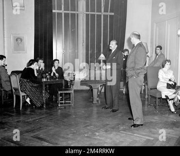 Fulbright Students, American Student Center. Photographs of Marshall