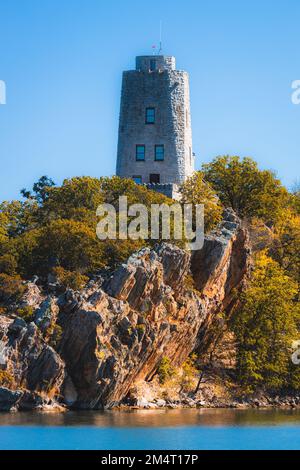 A vertical shot of the Lake Murray (Oklahoma). State Park Stock Photo