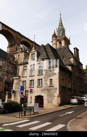 Morlaix, old town, Sainte Melaine church and viaduct; Finistere, Bretagne, France, Europe Stock Photo