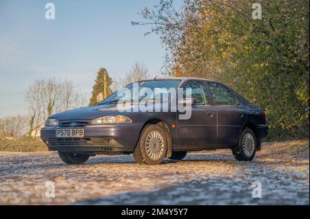 1996 mk1 Ford Mondeo in Verona trim level. Ford's 1st 'world car' Stock Photo