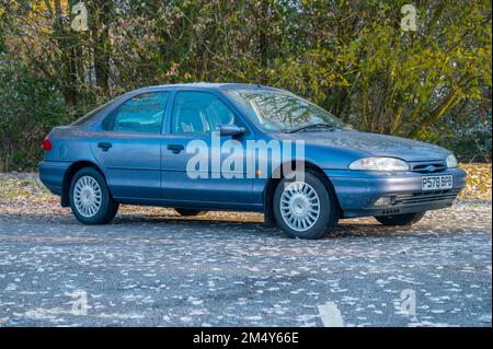 1996 mk1 Ford Mondeo in Verona trim level. Ford's 1st 'world car' Stock Photo