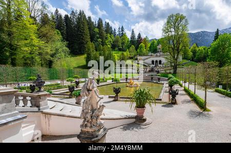 Fountain of the Royal Villa and Venus Temple, Linderhof Castle, Ettal municipality, Garmisch Partenkirchen district, Upper Bavaria, Bavaria, Germany Stock Photo