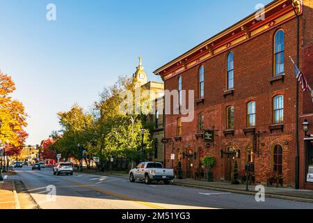 Lisbon, Ohio, USA-Oct. 21, 2022: The Hamilton Building, the oldest brick building in Ohio built in 1803. Originally an inn, it now houses the Courthou Stock Photo