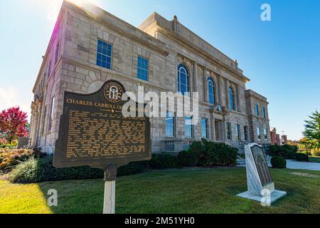 Carrollton, Georgia, USA-Oct. 20, 2022: Historic Carroll County courthouse built out of limestone in 1928 in Classical Revival style to replace the pr Stock Photo