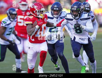 Seattle Seahawks cornerback Coby Bryant (8) against the Los Angeles Rams in  an NFL football game, Sunday, Dec. 4, 2022, in Inglewood, Calif. Seahawks  won 27-23. (AP Photo/Jeff Lewis Stock Photo - Alamy