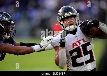 Atlanta Falcons running back Tyler Allgeier (25) pictured during an NFL  football game against the Washington Commanders, Sunday, November 27, 2022  in Landover. (AP Photo/Daniel Kucin Jr Stock Photo - Alamy