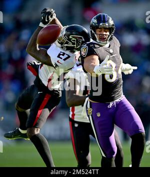 Baltimore Ravens tight end Josh Oliver (84) runs for the play during an NFL  wild-card football game against the Cincinnati Bengals on Sunday, Jan. 15,  2023, in Cincinnati. (AP Photo/Emilee Chinn Stock