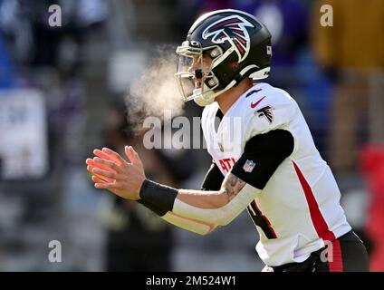 Atlanta Falcons quarterback Desmond Ridder (4) practices before a preseason  NFL football game against the New York Jets, Monday, Aug. 22, 2022, in East  Rutherford, N.J. (AP Photo/Frank Franklin II Stock Photo - Alamy