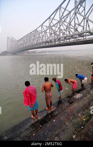 Mallick Ghat on the banks of the Hooghly river in Kolkata, West Bengal, India. Stock Photo