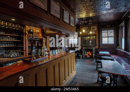 The White Horse Inn aka Nellies, Beverly ,Yorkshire,United Kingdom Stock Photo