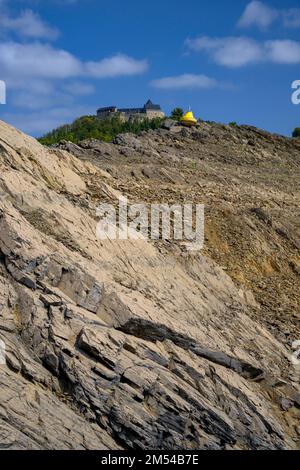 Waldeck Castle at low tide on Lake Edersee, Hesse, Germany Stock Photo