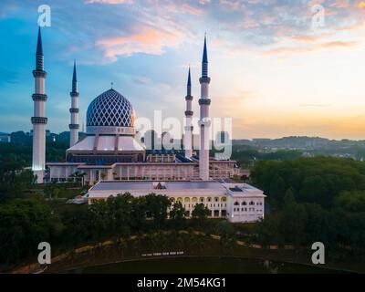 Sultan Salahudin Shah Mosque at Shah Alam, Selangor Stock Photo