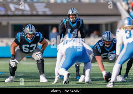 Charlotte, NC USA; Carolina Panthers quarterback Sam Darnold (14) readies for the snap during an NFL game against the Detroit Lions at Bank of America Stock Photo