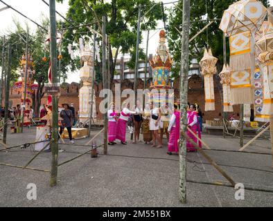 Chiang Mai, Thailand. November 07, 2022. Images of Chain Mai city at the Yi Peng and Loy Krathong festival. Women and tourists in traditional Thai dre Stock Photo