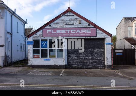 Fleetcare Car Garage, Bristol, UK (Dec22 Stock Photo - Alamy