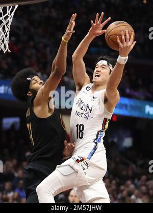 Cleveland Cavaliers center Jarrett Allen shoots against Miami Heat ...