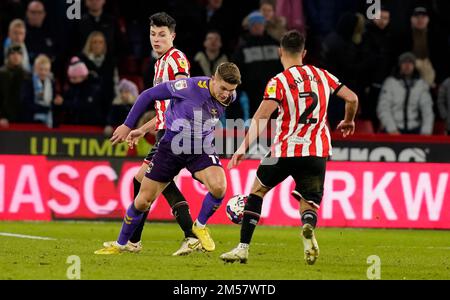 Sheffield, England, 26th December 2022.  Anel Ahmedhodzic of Sheffield Utd (L)  during the Sky Bet Championship match at Bramall Lane, Sheffield. Picture credit should read: Andrew Yates / Sportimage Credit: Sportimage/Alamy Live News Stock Photo