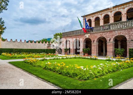 Courtyard of Villa dei Vescovi, proto-neoclassical 16th century villa in Torreglia town, in the Euganean Hills, province of Padua, Veneto, Italy Stock Photo