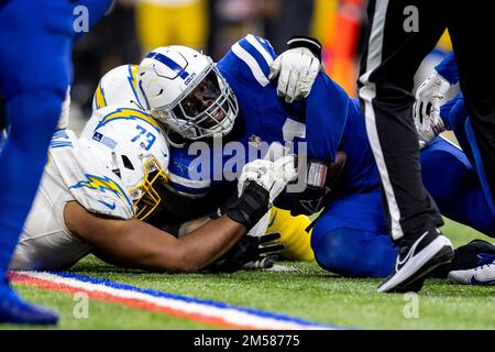 December 26, 2022: Indianapolis Colts cornerback Dallis Flowers (33) runs  with the ball against the Los Angeles Chargers in Indianapolis, Indiana.  John Mersits/CSM/Sipa USA.(Credit Image: © John Mersits/Cal Sport  Media/Sipa USA Stock