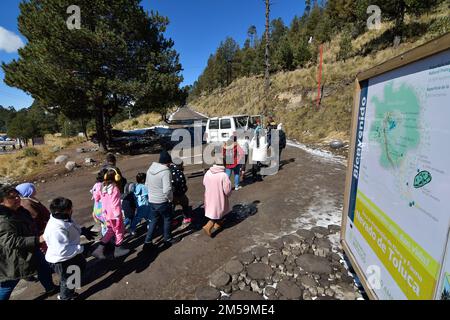 Zinacantepec, Mexico. 26th Dec, 2022. December 26 in Zinacantepec, Mexico :Hundreds of tourists visited the Nevado de Toluca Volcano 'Xinantecatl' National Park due to the first snowfall of the year caused by the cold front number 19. on December 26 in Zinacantepec, México. (Photo by Arturo Hernández/Eyepix Group/Sipa USA) Credit: Sipa USA/Alamy Live News Stock Photo