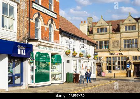 Thirsk North Yorkshire The Black Bull pub and HSBC bank branch in the Market Place in Thirsk North Yorkshire England UK GB Europe Stock Photo