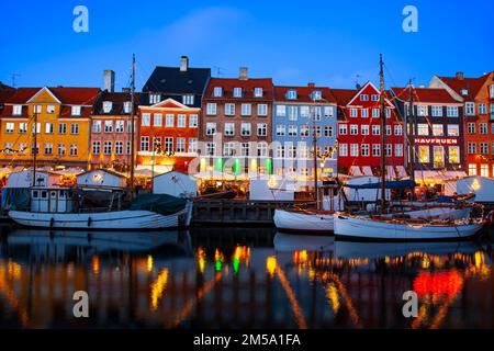 Nyhavn Canal at sunset, Christmas time, Nyhavn,Copenhagen, Denmark, Europe Stock Photo